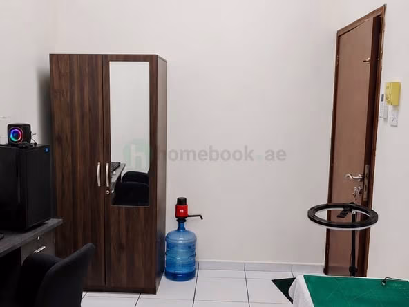 Room for Rent in Al Raffa