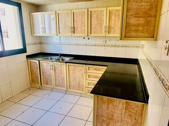 Room for Rent in Al Raffa