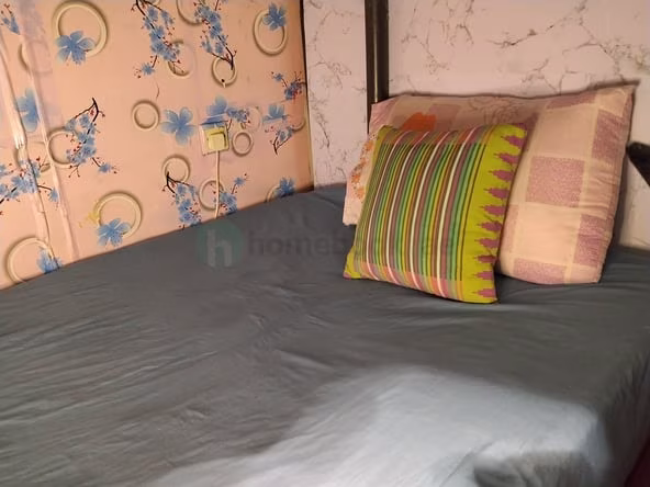 Bed Space & Partition in Al Muraqqabat