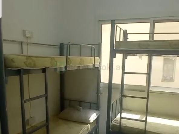 Bed Space & Partition in Al Muteena