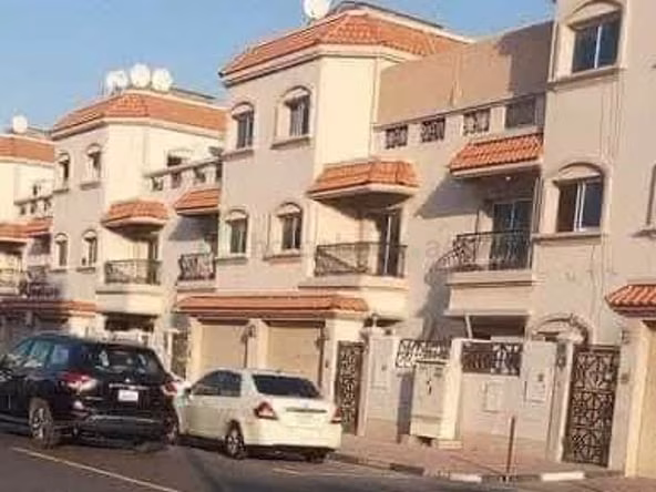 Bed Space & Partition in Al Satwa
