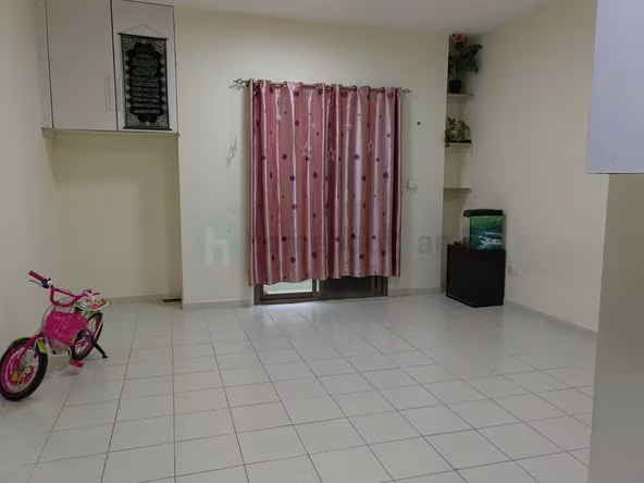 Studio Apartment for Rent in International City Dubai
