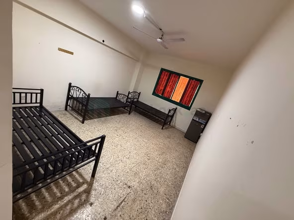 Room for Rent in Al Mankhool