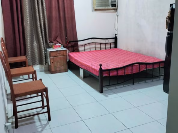 Room for Rent in Al Raffa