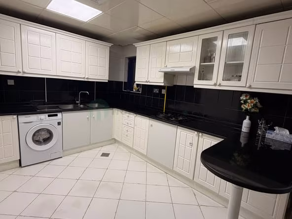 Room for Rent in Al Raffa