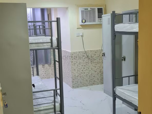 Bed Space & Partition Near BurJuman Metro Station