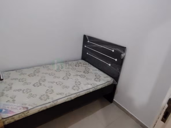 Room for Rent in Al Muraqqabat