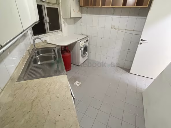 Bed Space & Partition Near BurJuman Metro Station