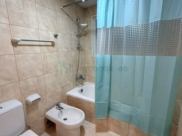 Oud Metha Bed Space & Partition for Monthly Rent in Dubai