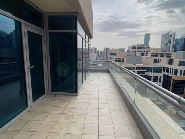 Bed Space & Partition in Business Bay