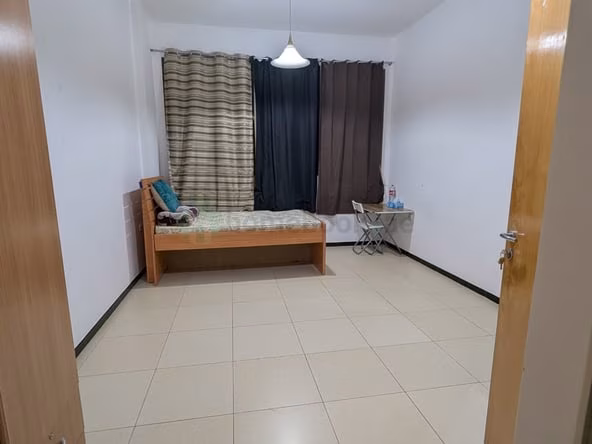 Room for Rent in Al Muraqqabat