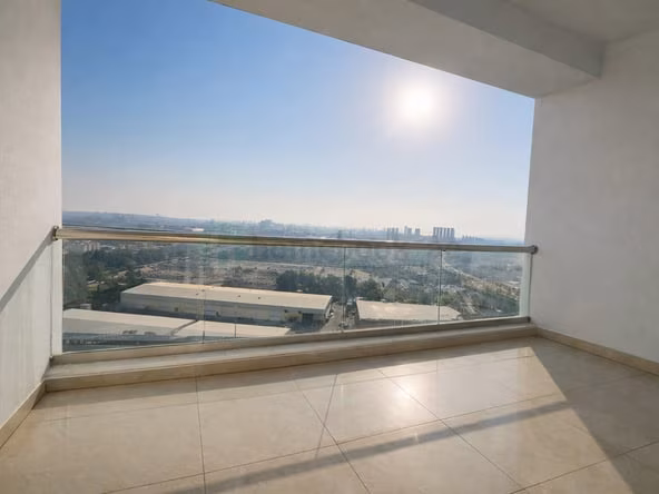 Bed Space and Partition in Dubai Marina for Monthly Rent