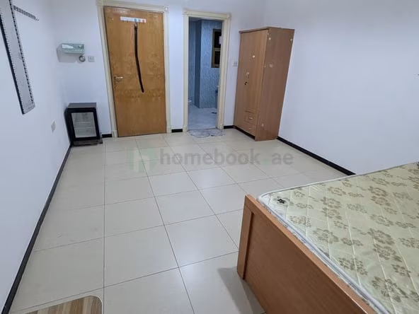 Room for Rent in Al Muraqqabat