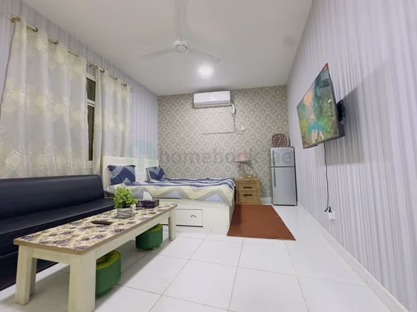 Couple Room for Rent in Dubai