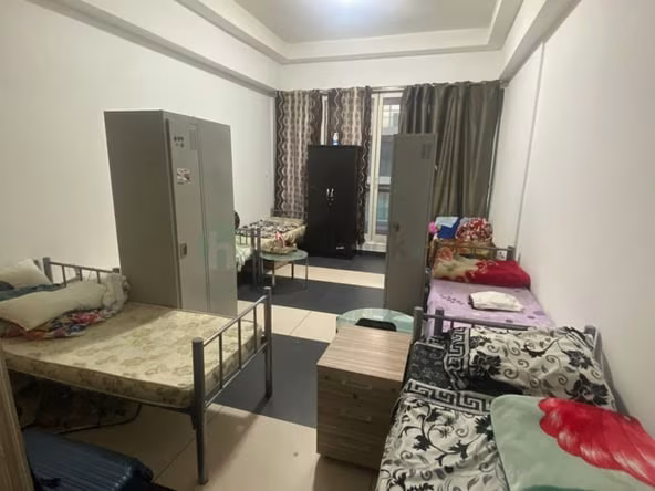 Bed Space in Dubai Silicon Oasis (DSO) & Partition for Rent