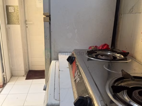 Room for Rent in Al Garhoud