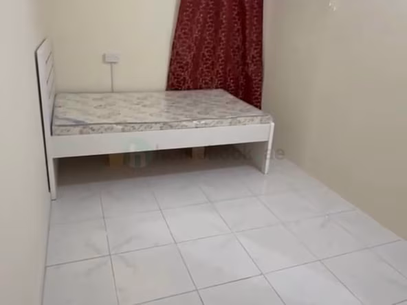 Bed Space & Partition in Al Mankhool