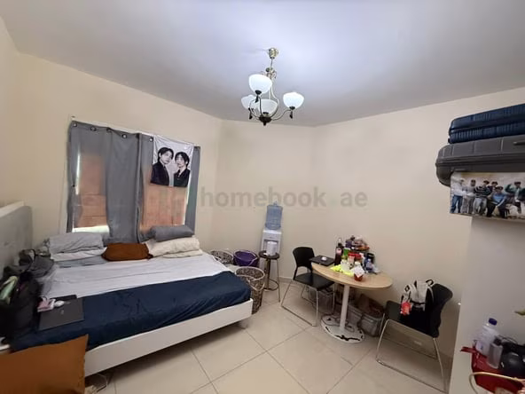 Room for Rent in Al Muraqqabat