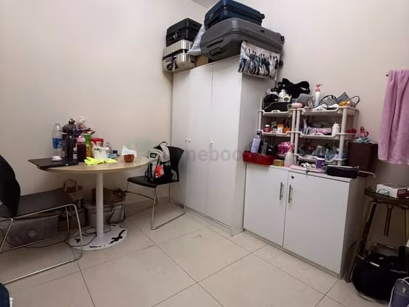 Room for Rent in Al Muraqqabat