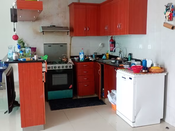 Bed Space & Partition in Jumeirah Village Circle (JVC)