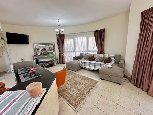 ‌Bedroom Apartment for Rent in International City Dubai