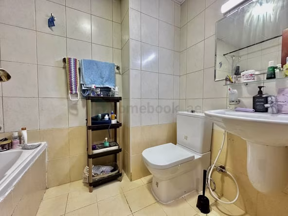 ‌Bedroom Apartment for Rent in International City Dubai