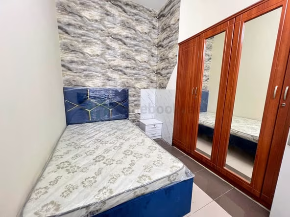 Bed Space & Partition in Al Mankhool