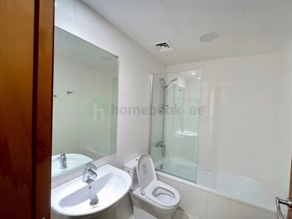 Bed Space and Partition in Dubai Marina for Monthly Rent