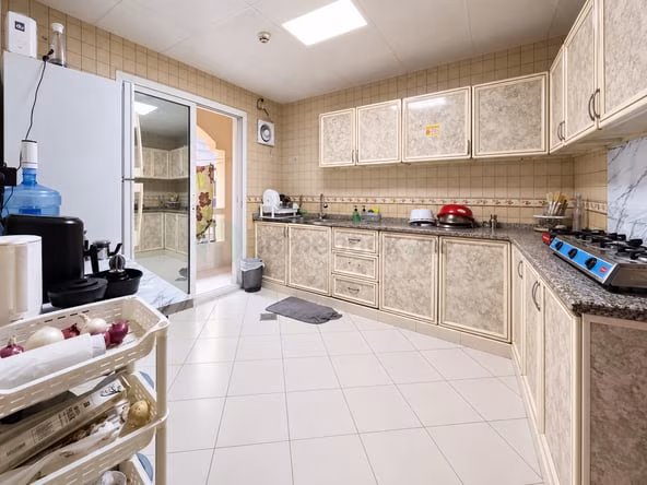 Room for Rent in Hor Al Anz