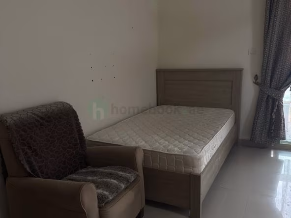 Bed Space & Partition in Muhaisnah