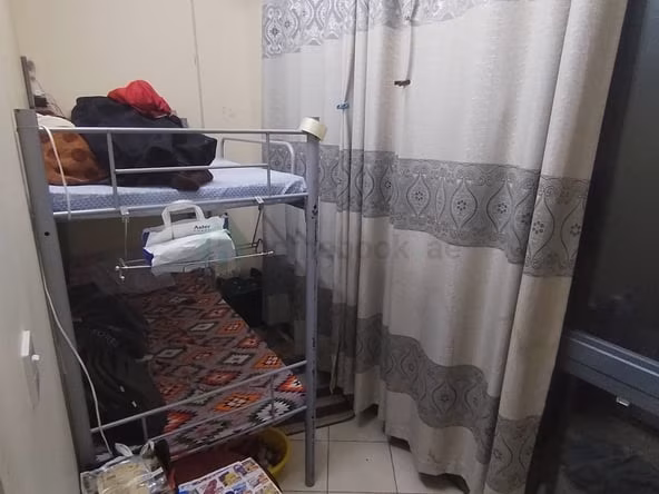 Bed Space in Bur Dubai