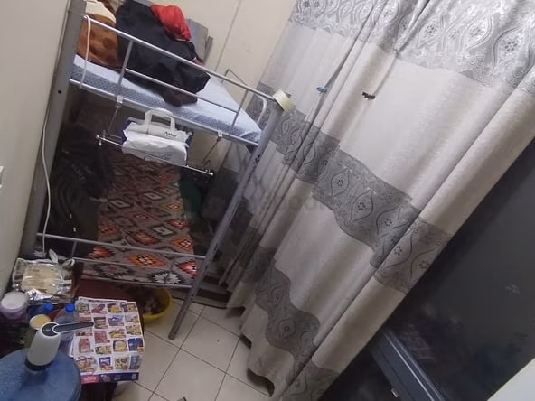 Bed Space in Bur Dubai