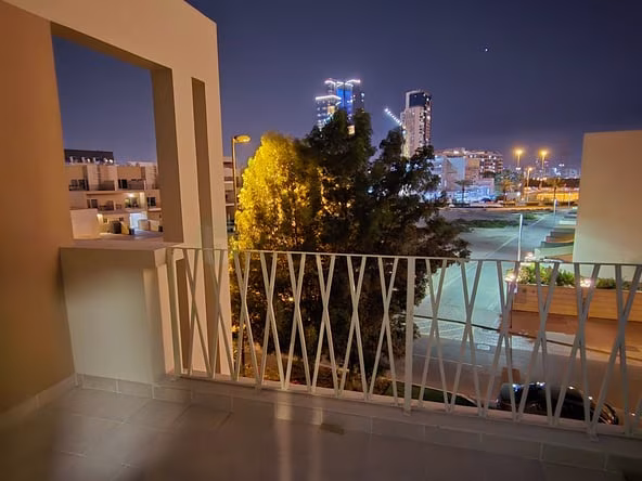 Bed Space & Partition in Jumeirah Village Circle (JVC)