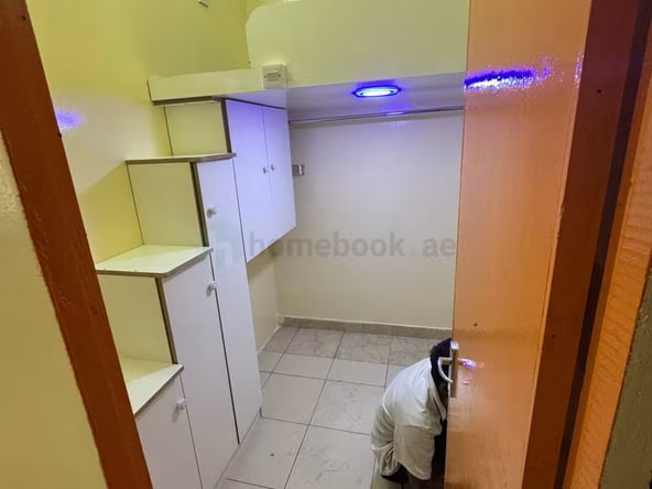 Bed Space & Partition in Al Hamriya