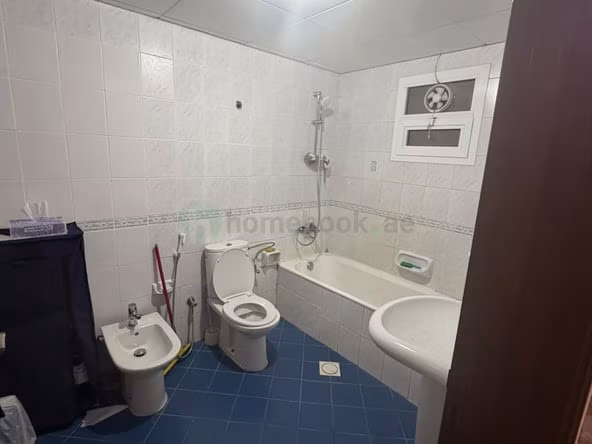 Room for Rent in Al Fahidi