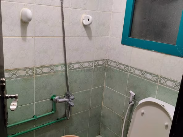 Bed Space & Partition in Al Qusais