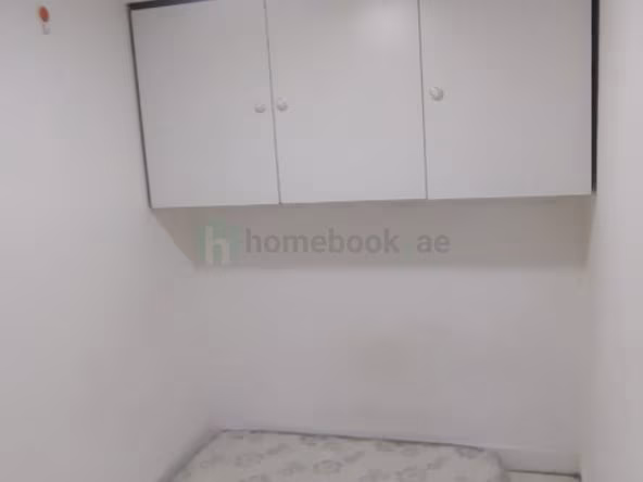 Bed Space & Partition in Al Muraqqabat