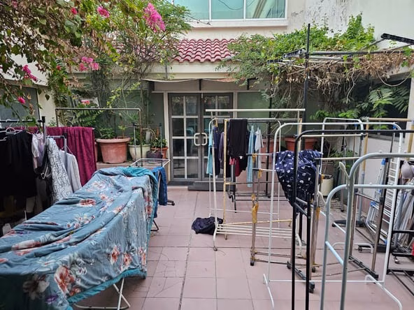 Bed Space & Partition for Rent in Al Muteena, Deira