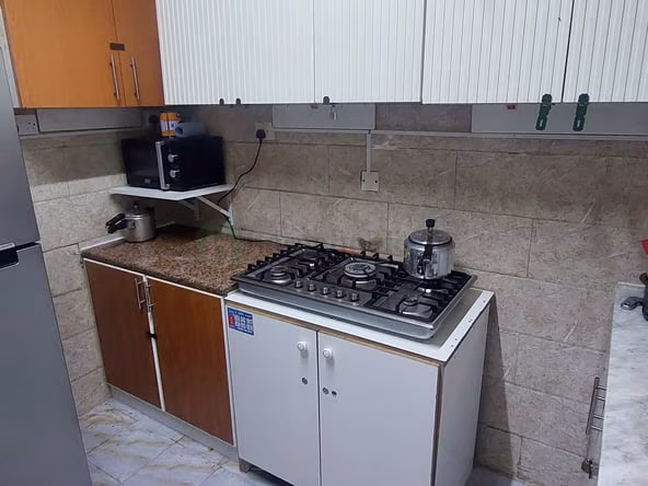 Bed Space and Partition in Hor Al Anz, Dubai, for Monthly Rent