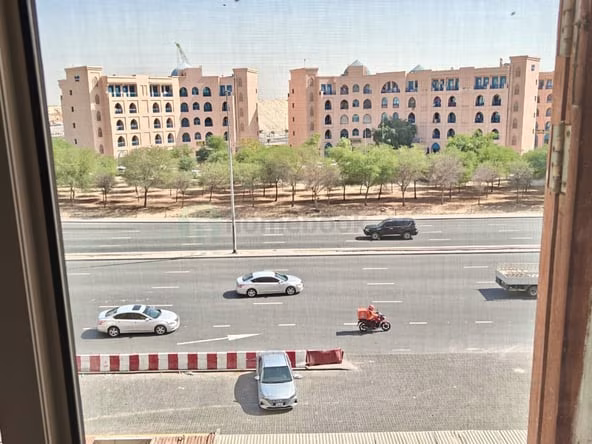 Room for Rent in International City
