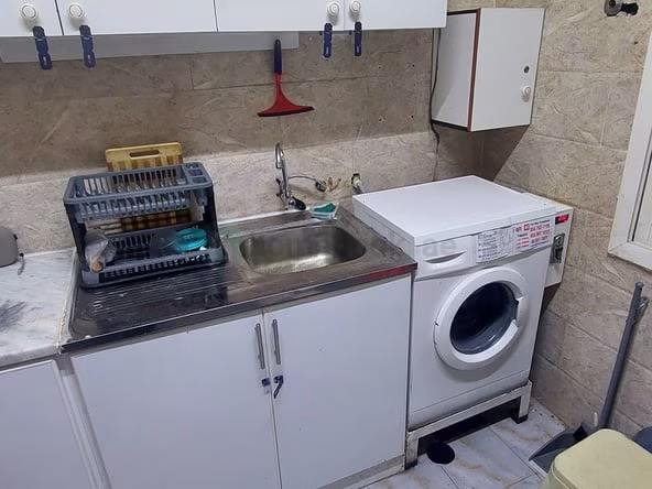 Bed Space and Partition in Hor Al Anz, Dubai, for Monthly Rent