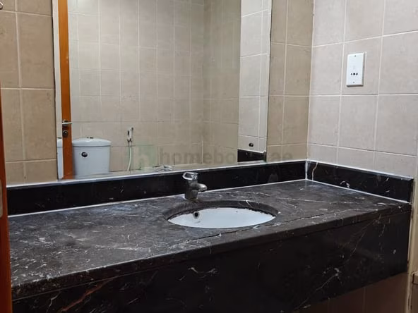 Room for Rent in International City