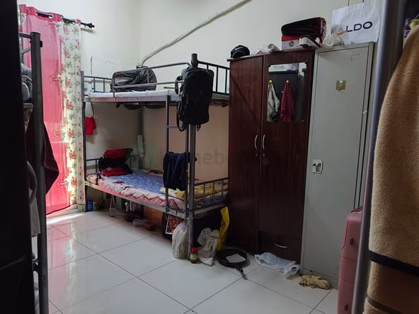 Bed Space & Partition in Al Hamriya