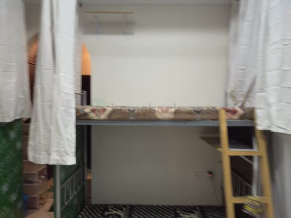 Bed Space in Al Jafiliya