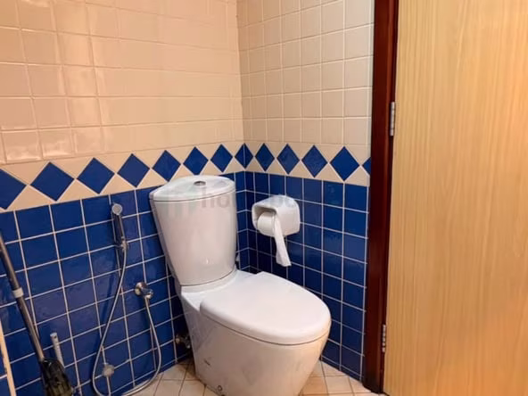 Room for Rent in Al Raffa