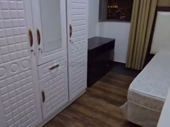 Bed Space & Partition in Sheikh Zayed Road
