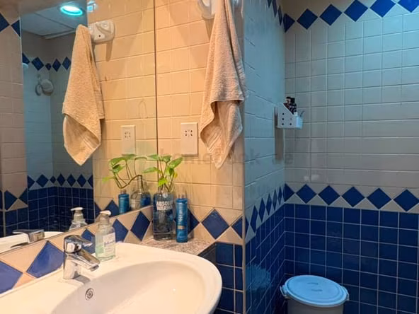 Room for Rent in Al Raffa