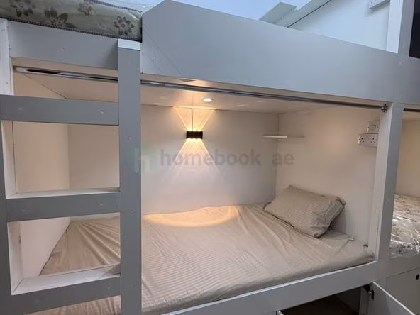 Bed Space in Al Jafiliya