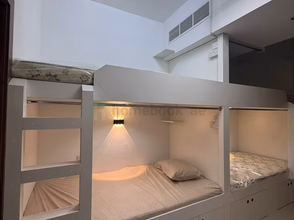 Bed Space in Al Jafiliya