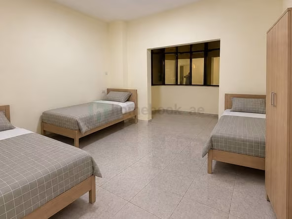 Bed Space & Partition in Sheikh Zayed Road